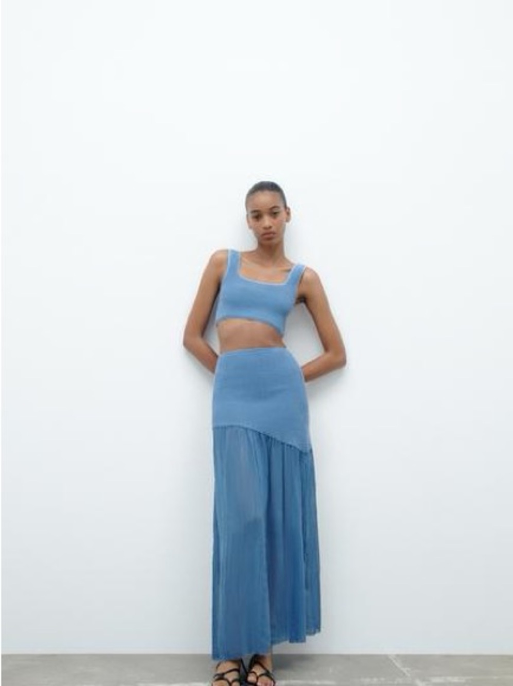 Zara Blue Set - Picture 2 of 5